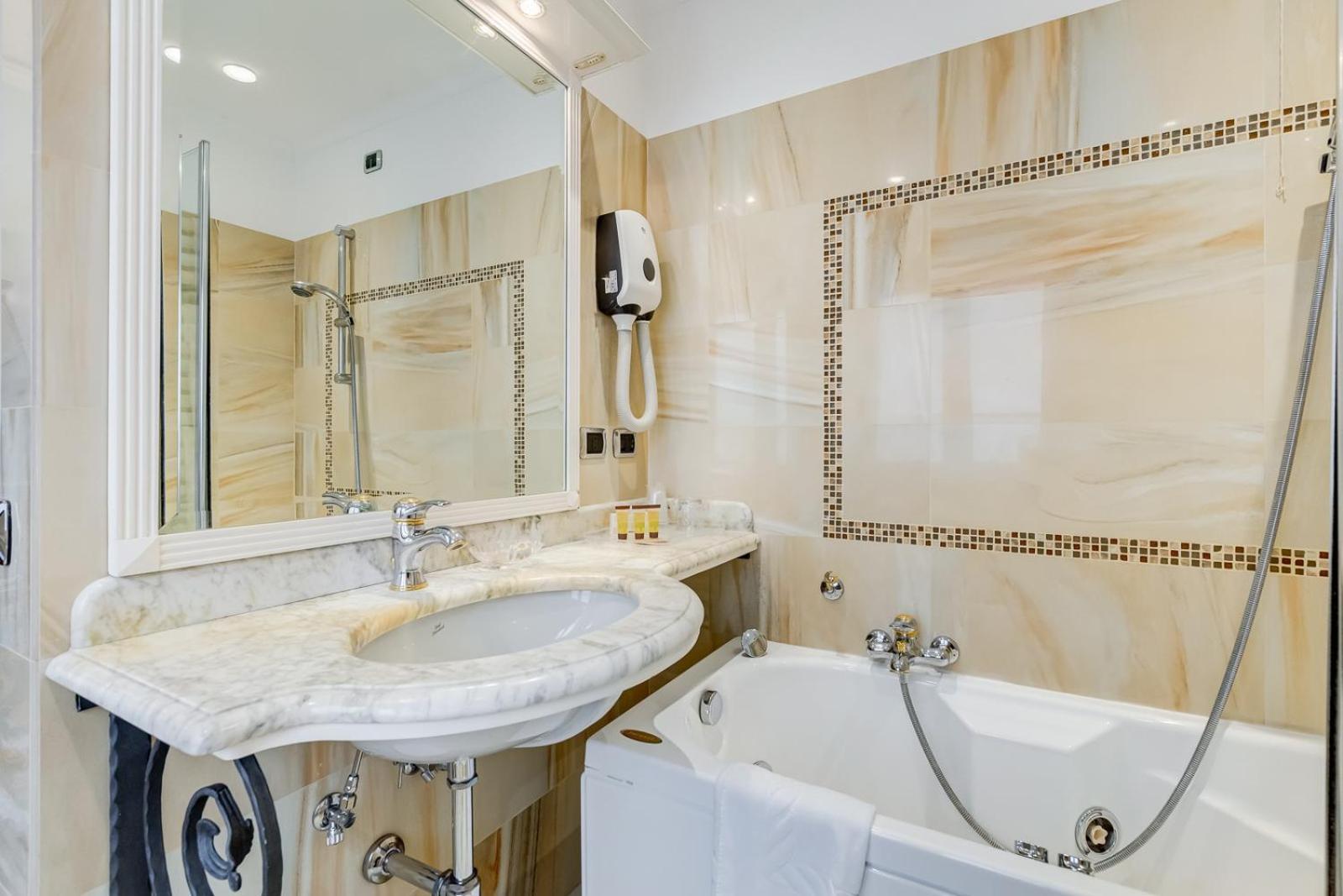 Hotel Cellini Roma Dış mekan fotoğraf