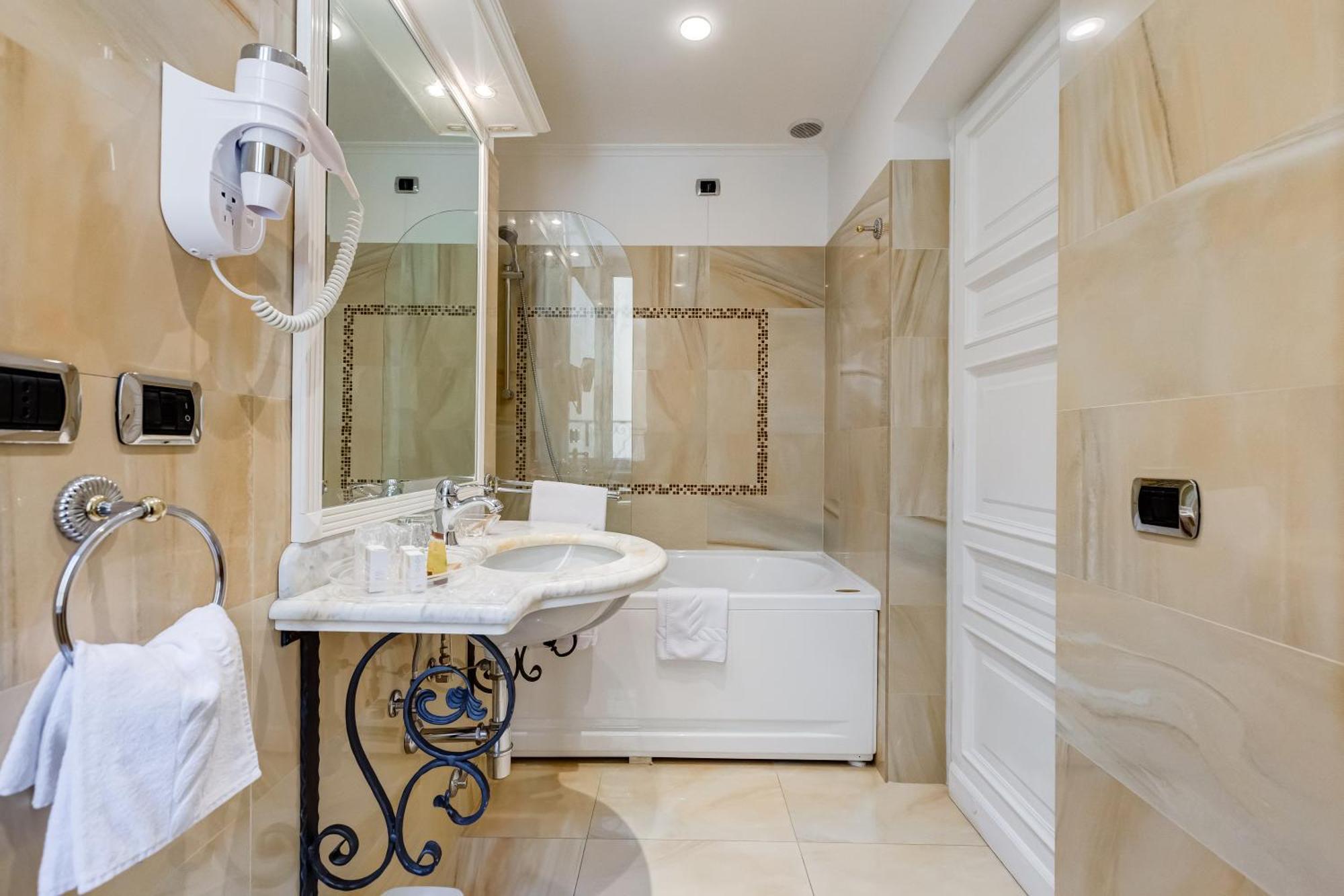 Hotel Cellini Roma Dış mekan fotoğraf